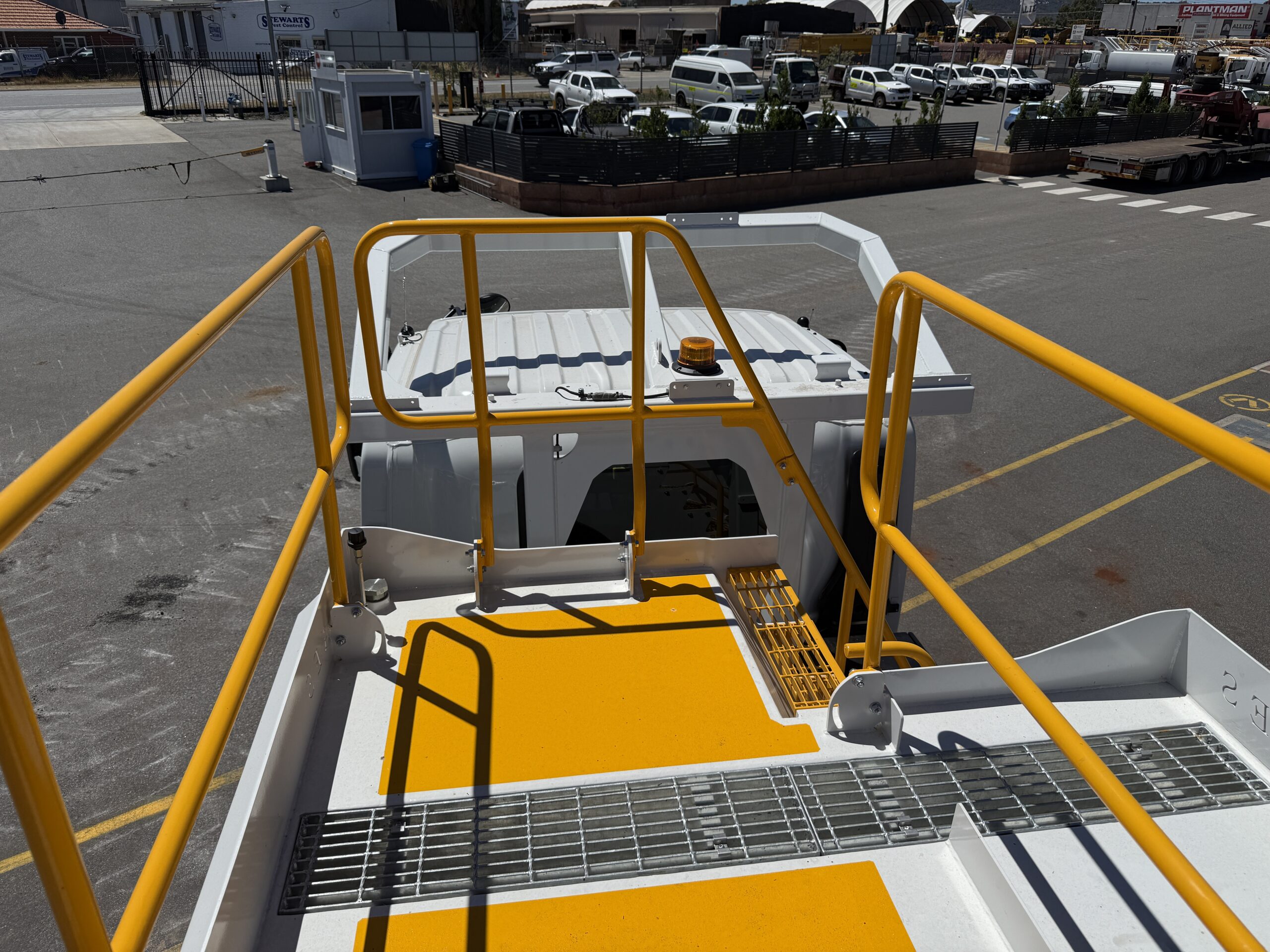 2025 ISUZU FVZ260-300 6X4 MLWB WATER TRUCK C/W AES 14,000L WATER MODULE