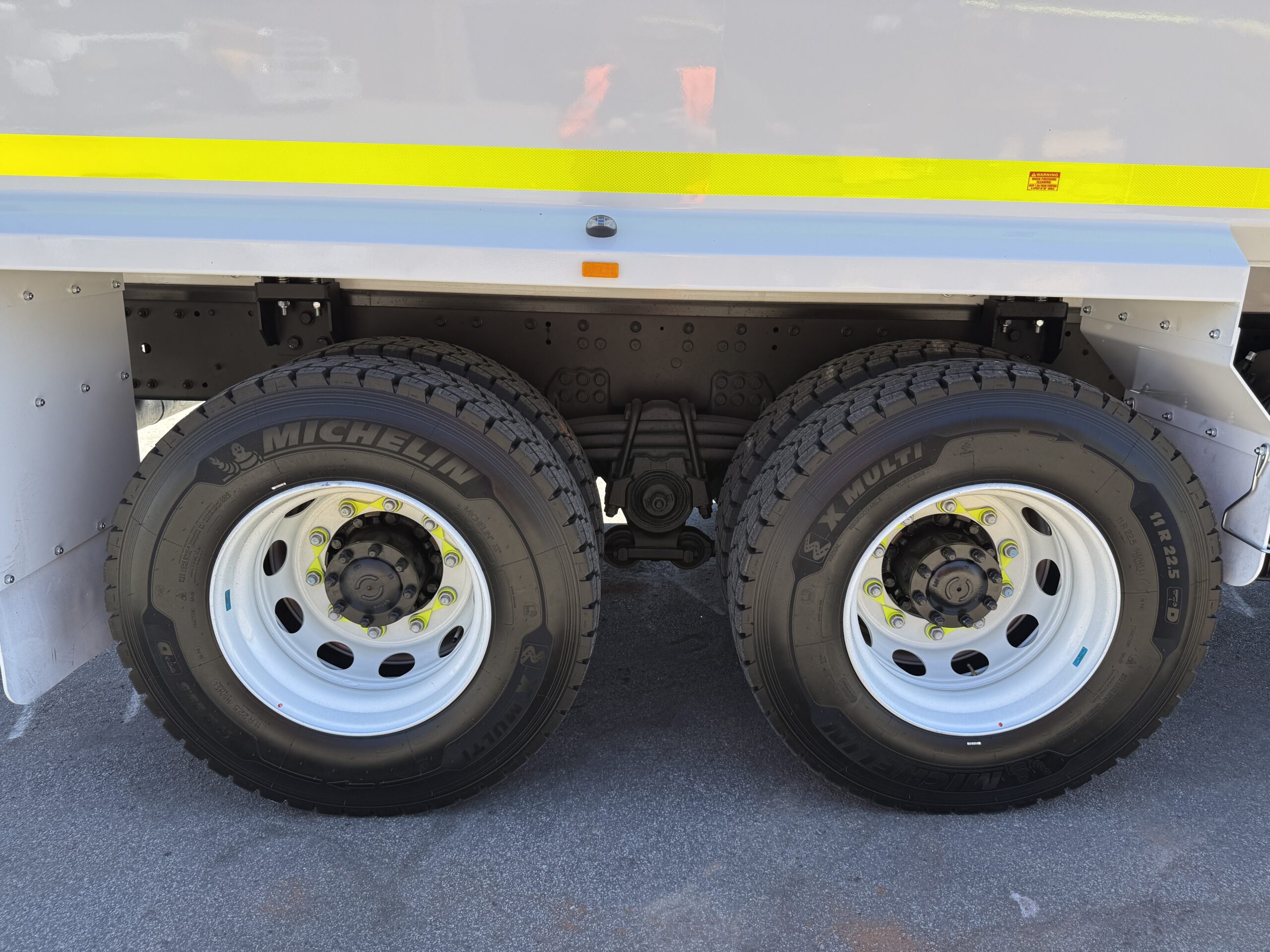 2025 ISUZU FVZ260-300 6X4 MLWB WATER TRUCK C/W AES 14,000L WATER MODULE