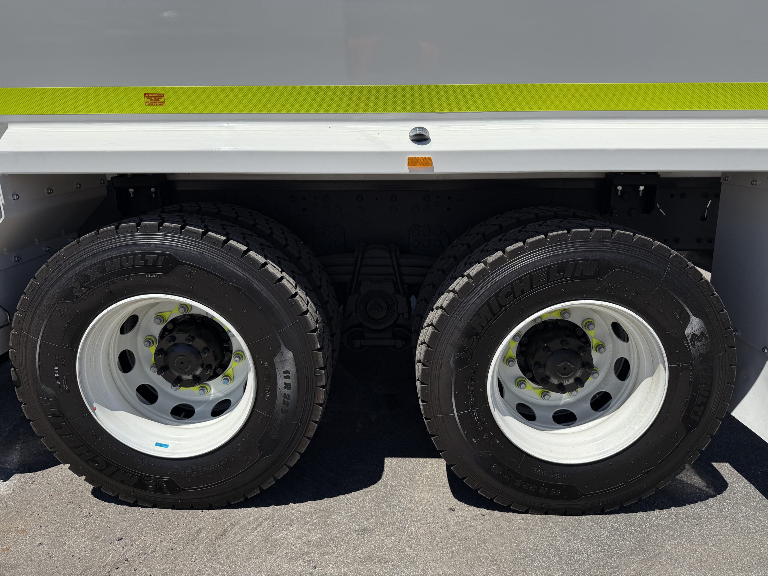 2025 ISUZU FVZ260-300 6X4 MLWB WATER TRUCK C/W AES 14,000L WATER MODULE