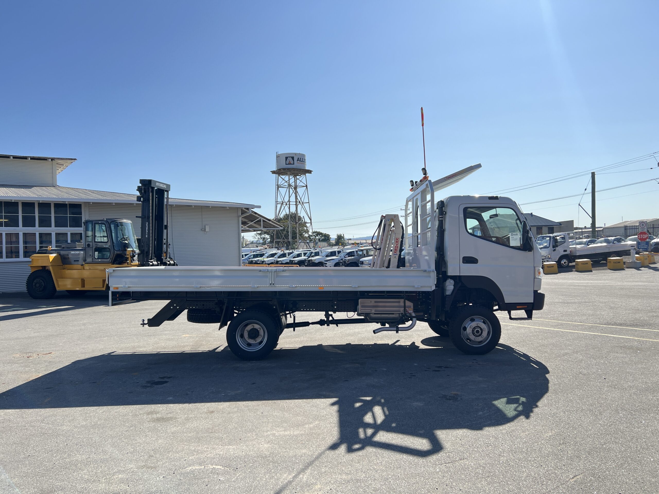 2023 MITSUBISHI FUSO FGB71ER6SFBC 4X4 5 SPEED TRAY TOP TRUCK WITH KEVREK CRANE