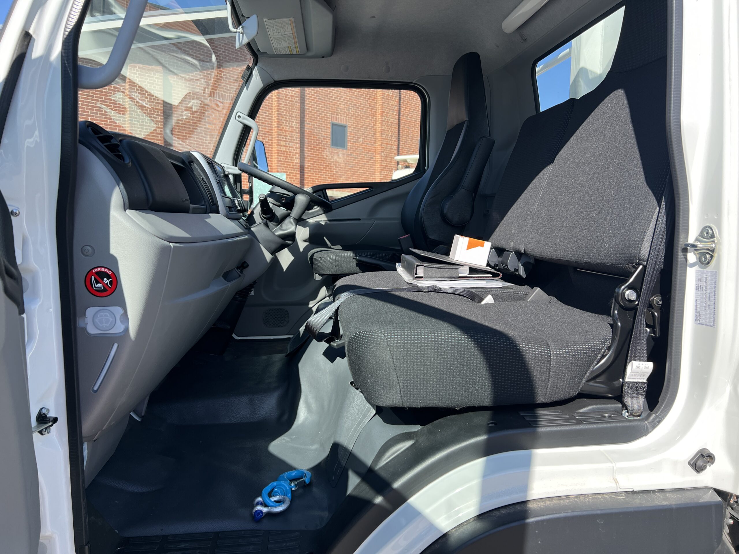 2023 MITSUBISHI FUSO FGB71ER6SFBC 4X4 5 SPEED TRAY TOP TRUCK WITH KEVREK CRANE