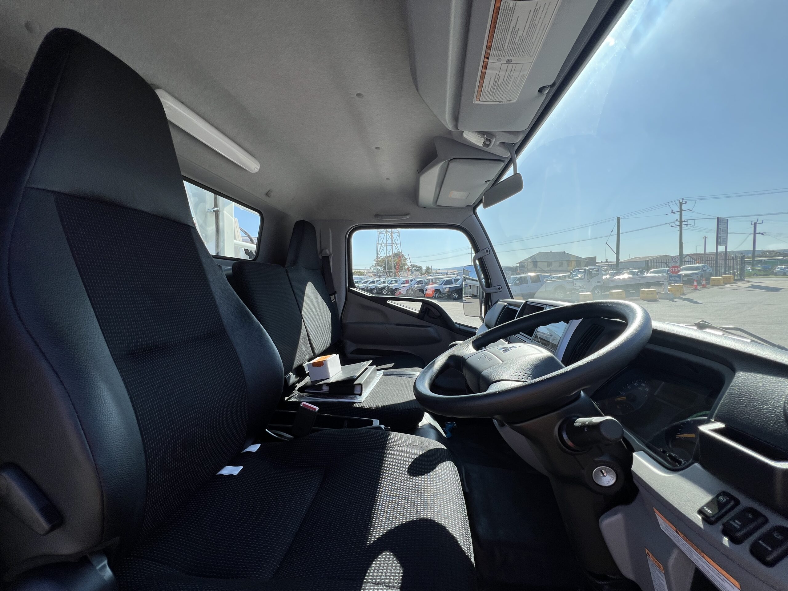 2023 MITSUBISHI FUSO FGB71ER6SFBC 4X4 5 SPEED TRAY TOP TRUCK WITH KEVREK CRANE