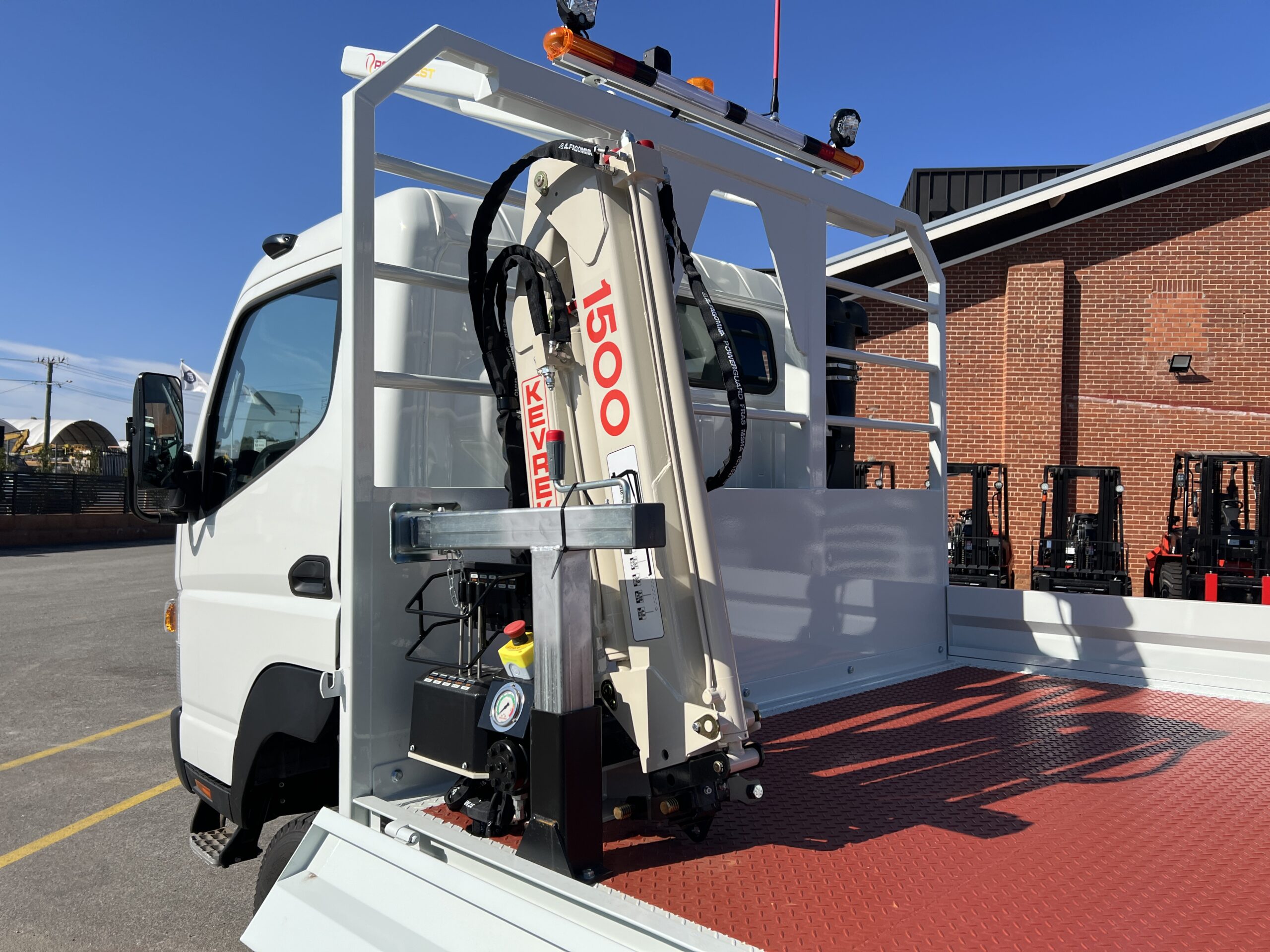 2023 MITSUBISHI FUSO FGB71ER6SFBC 4X4 5 SPEED TRAY TOP TRUCK WITH KEVREK CRANE