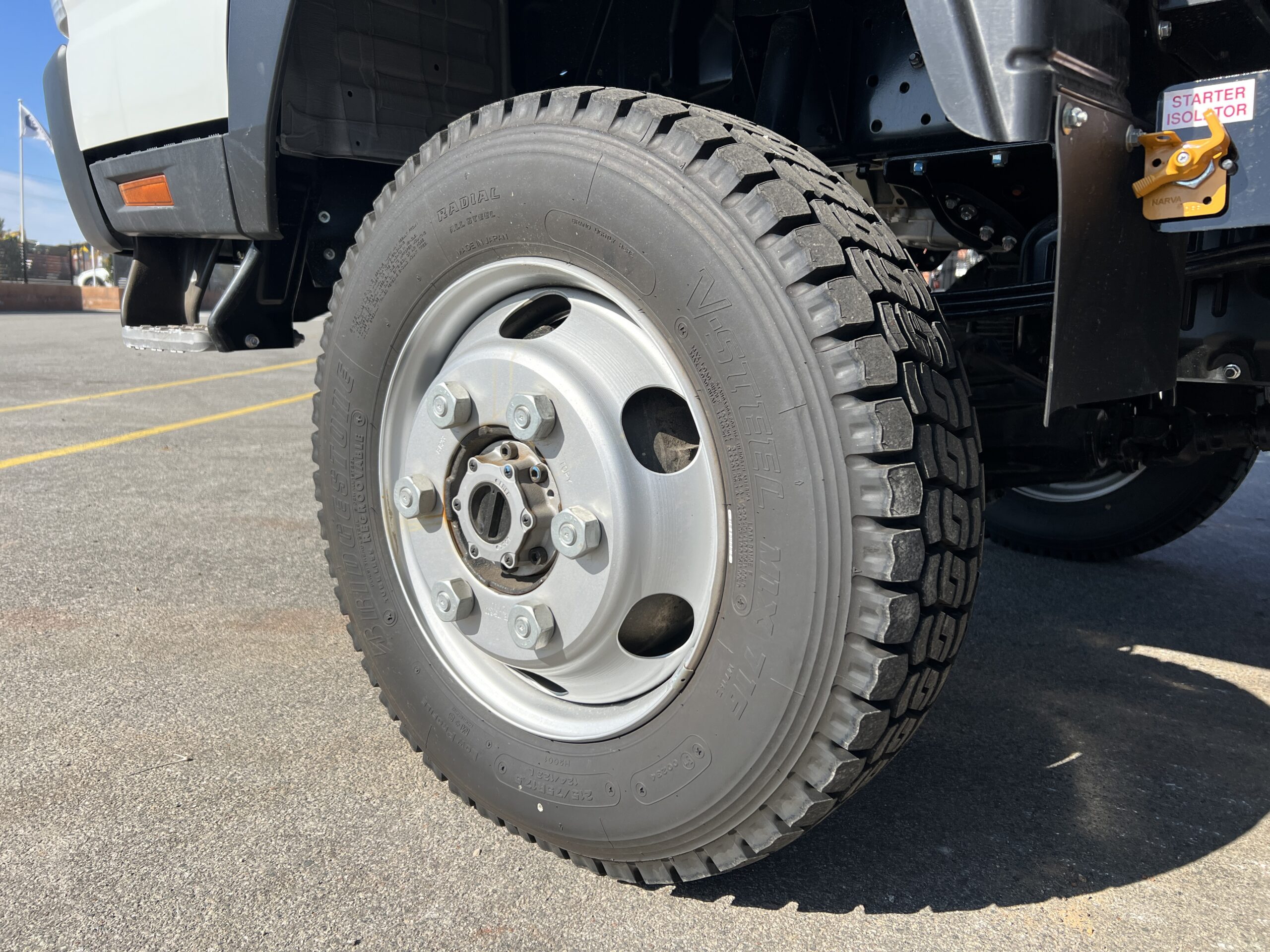 2023 MITSUBISHI FUSO FGB71ER6SFBC 4X4 5 SPEED TRAY TOP TRUCK WITH KEVREK CRANE