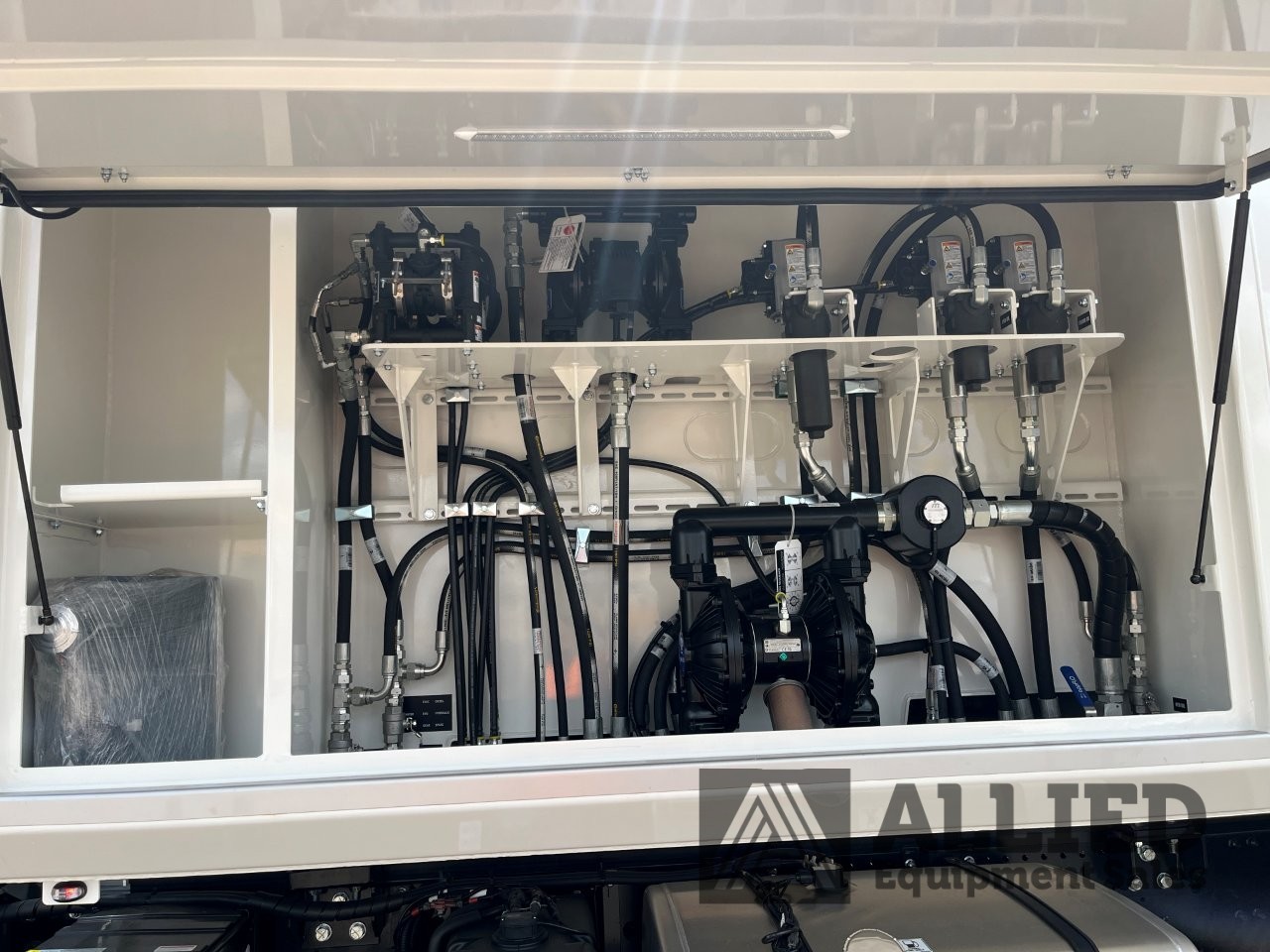 2025 ISUZU FVZ260-300 6X4 (MLWB) SERVICE TRUCK C/W AES 7000 SERVICE MODULE