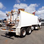 2013 KENWORTH T359 8×4 WATER CART