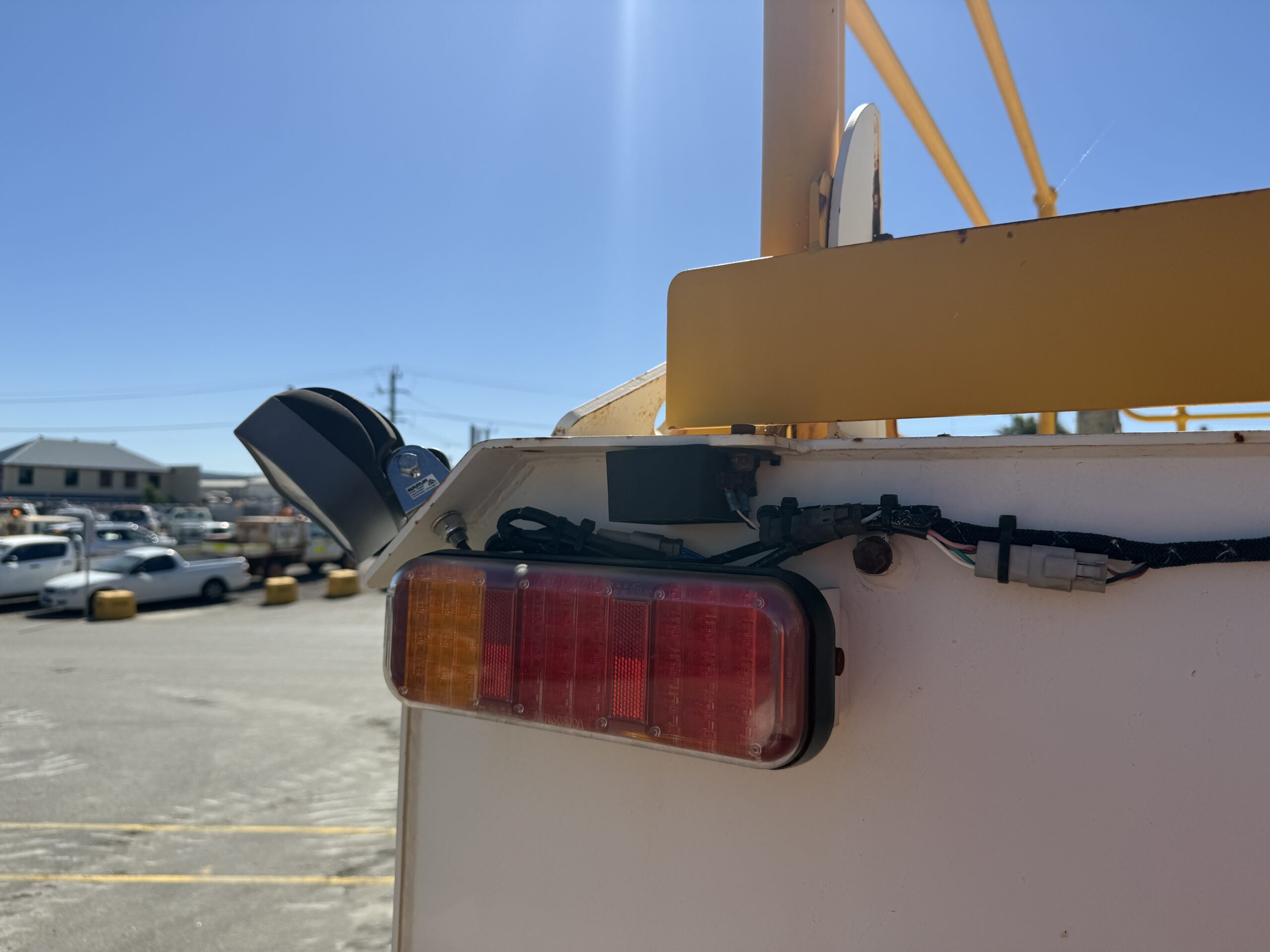 2010 HINO FM1J 6X4 SERVICE TRUCK