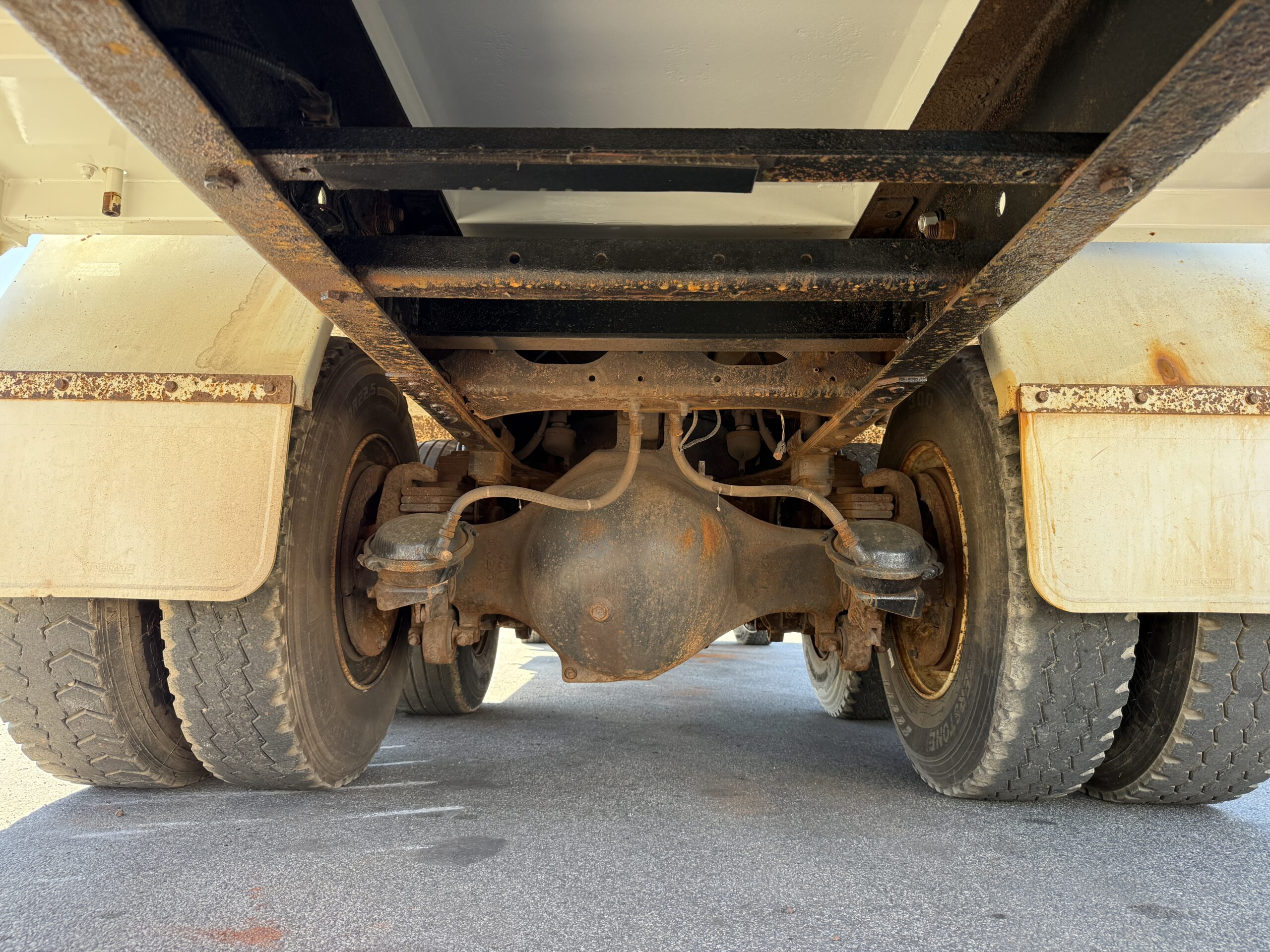 2010 HINO FM1J 6X4 SERVICE TRUCK