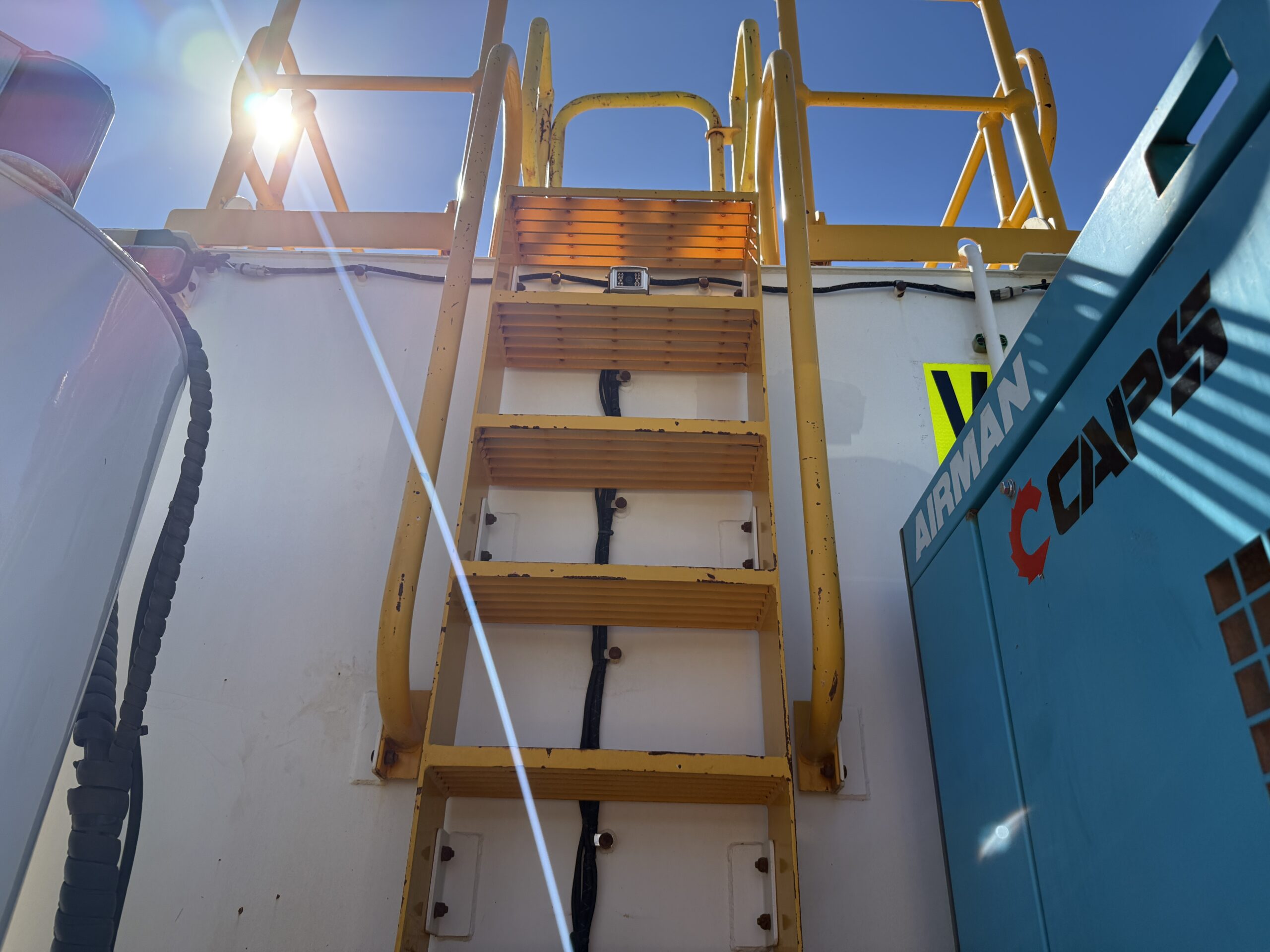 2010 HINO FM1J 6X4 SERVICE TRUCK