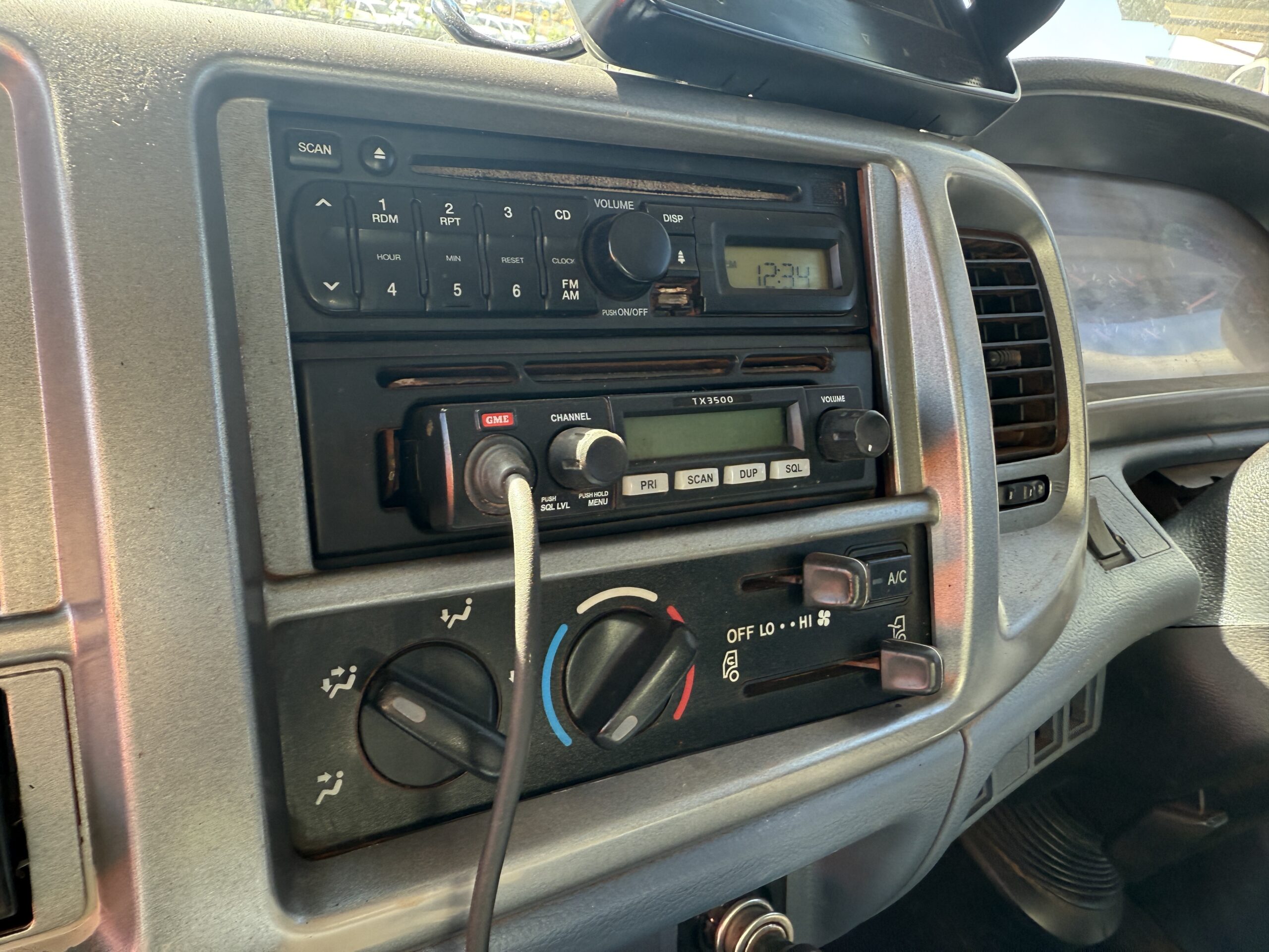 2010 HINO FM1J 6X4 SERVICE TRUCK