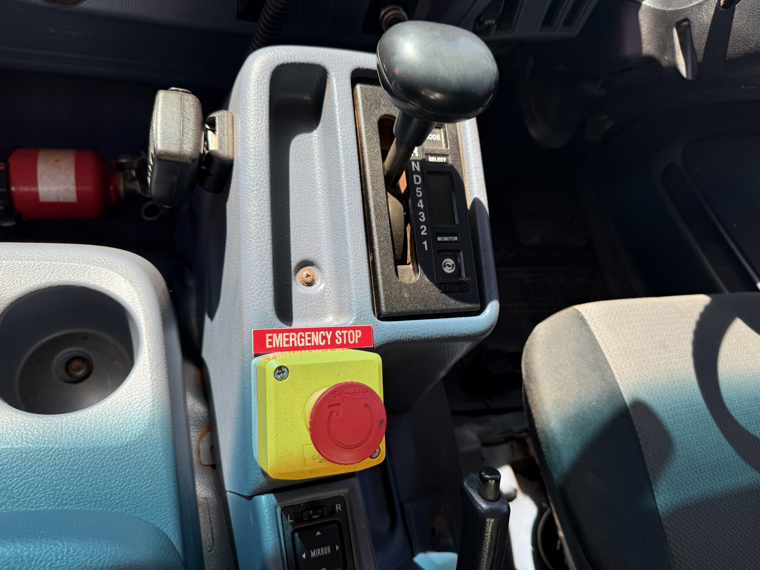 2010 HINO FM1J 6X4 SERVICE TRUCK