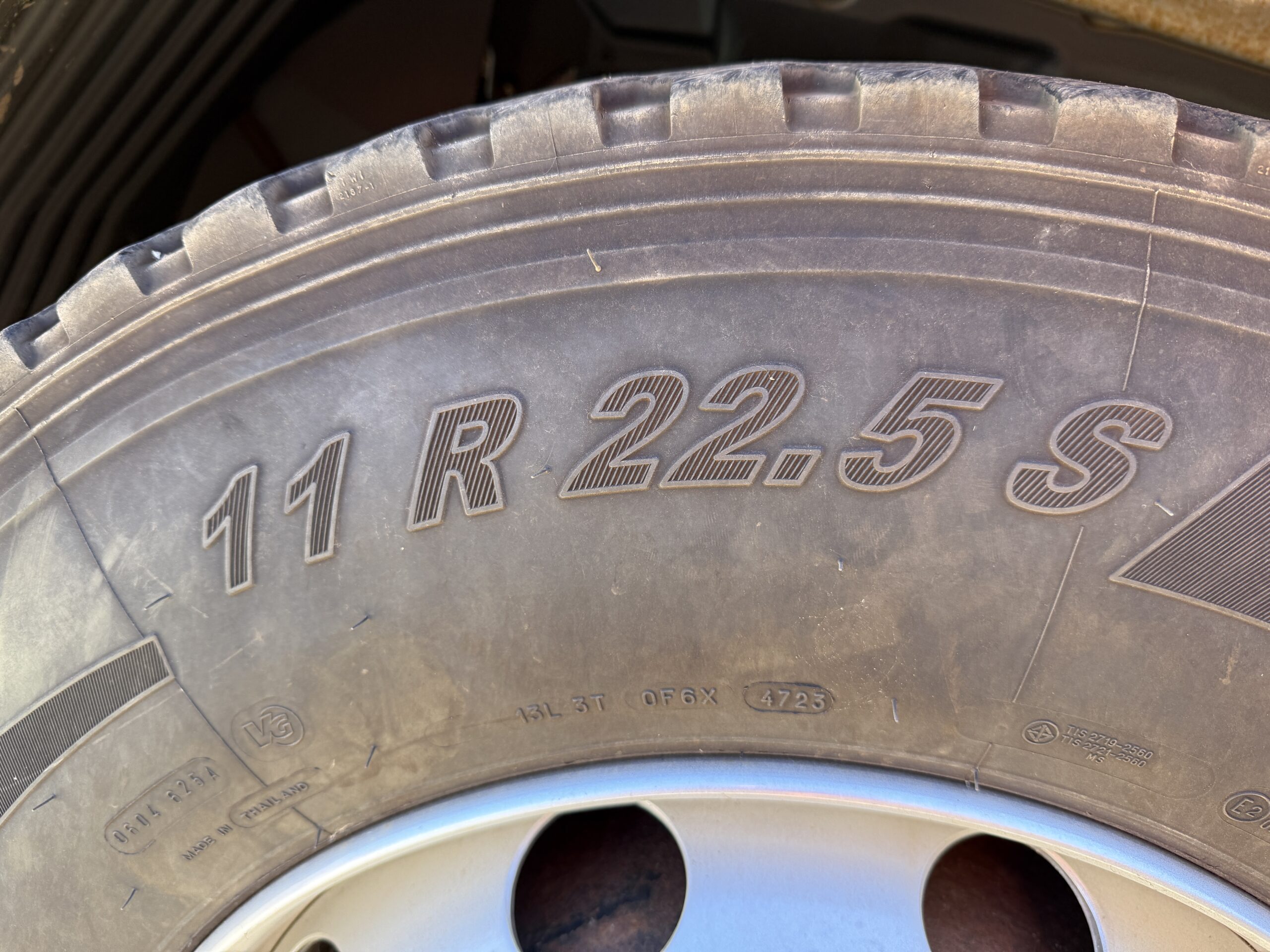 2010 HINO FM1J 6X4 SERVICE TRUCK